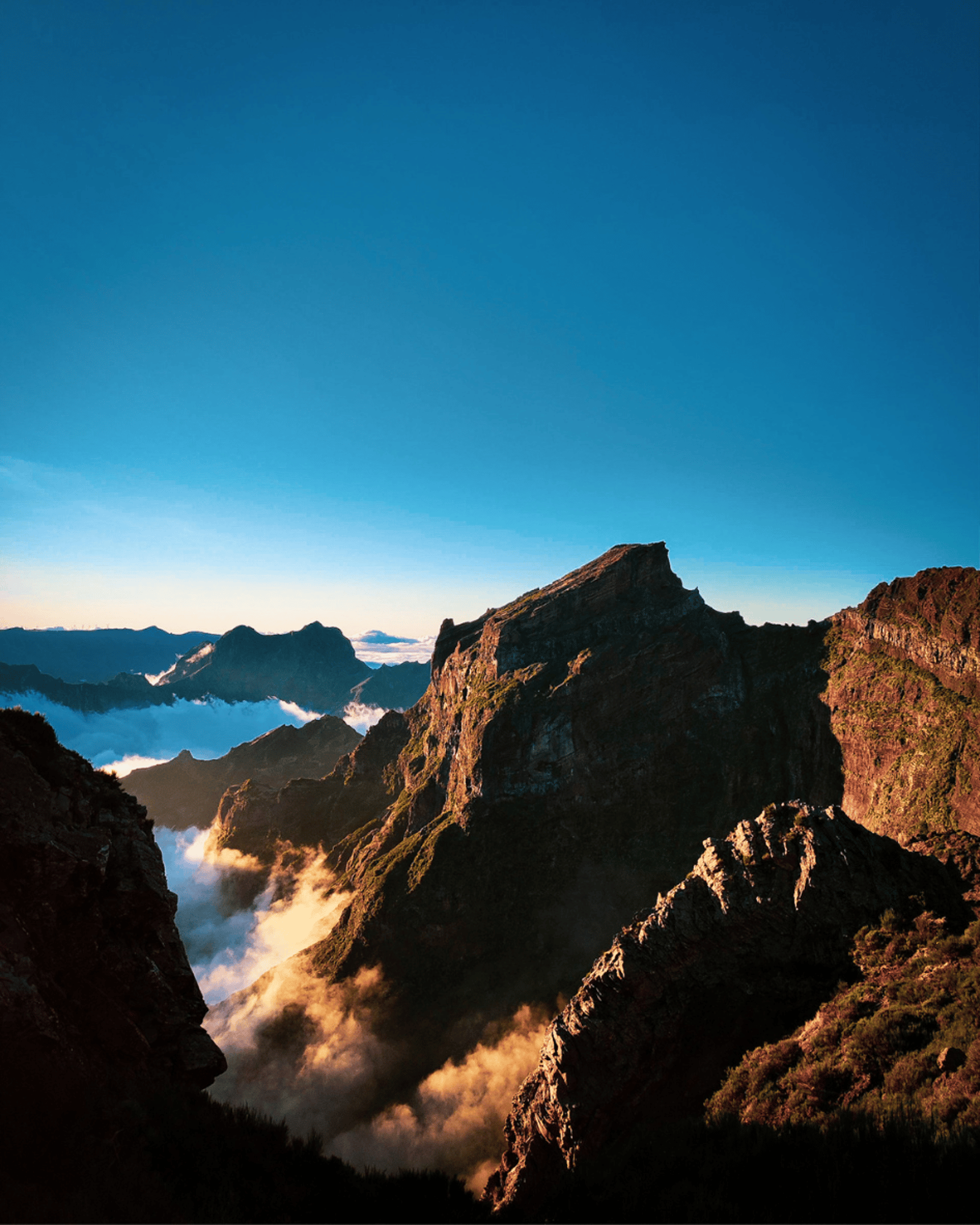 Taking photos of Madeira views